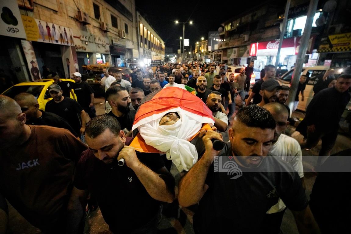 جانب من تشييع جثمان الشهيد صبحي أحمد البظ في مدينة جنين (عدسة: محمد منصور/ وفا)